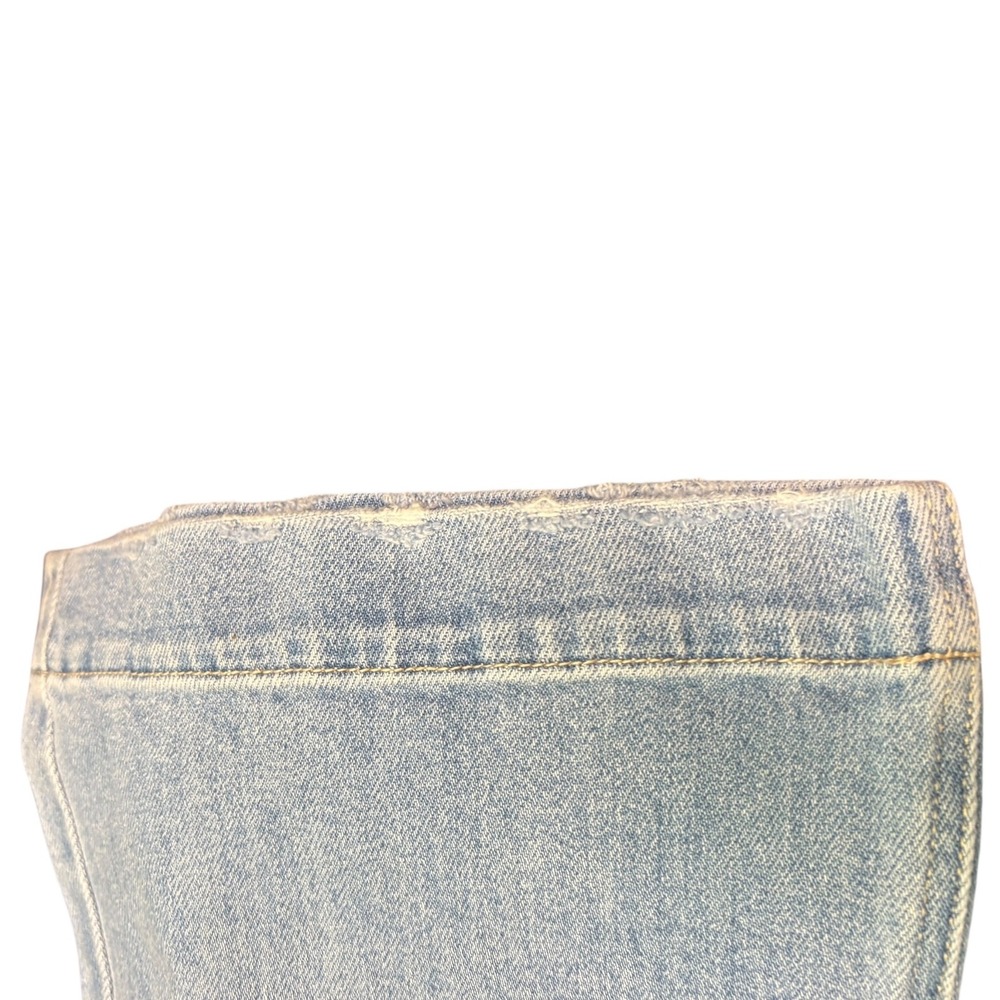KanCan sz 28 Mid/High Rise Flare Med Light Wash Light distressing NWT 28X33 Long - Picture 5 of 9